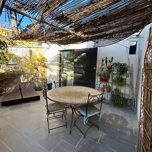 La Dependance 13d Rue Pasteur , Saint-Mandrier-sur-Mer France